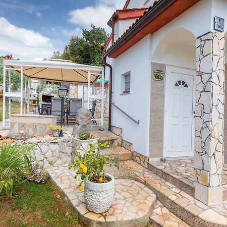 Beautiful Apartment In Barbariga With Kitchen ภายนอก รูปภาพ